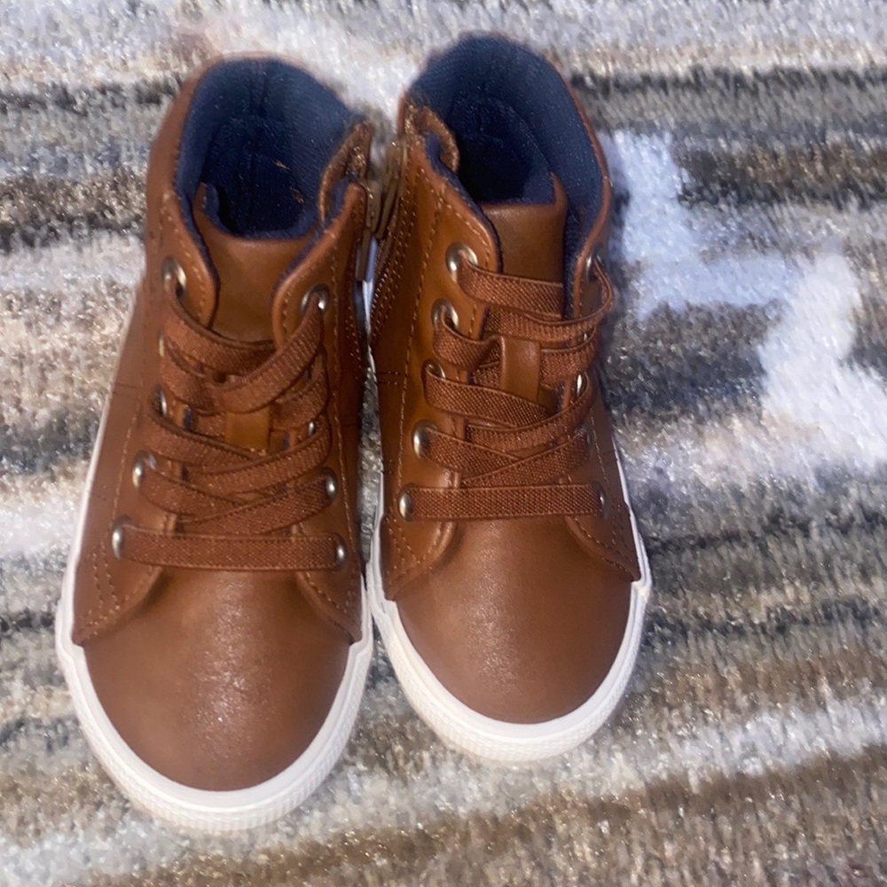 New High Top size 6 - Picture 4 of 6